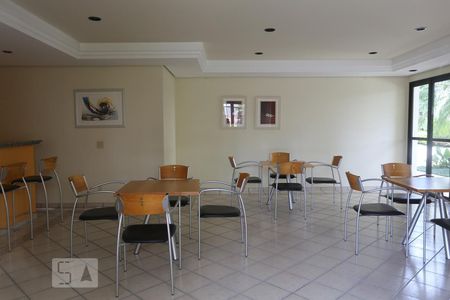 Apartamento à venda com 56m², 2 quartos e 2 vagasÁrea comum - Salão de festas