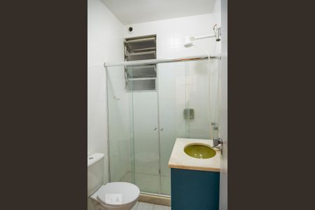 Banheiro de apartamento para alugar com 1 quarto, 40m² em Copacabana, Rio de Janeiro