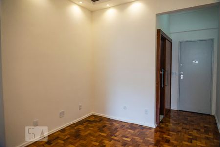 Sala de apartamento para alugar com 1 quarto, 40m² em Copacabana, Rio de Janeiro