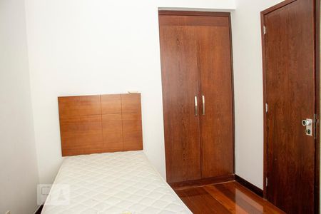 Apartamento à venda com 134m², 3 quartos e 2 vagasQuarto 2