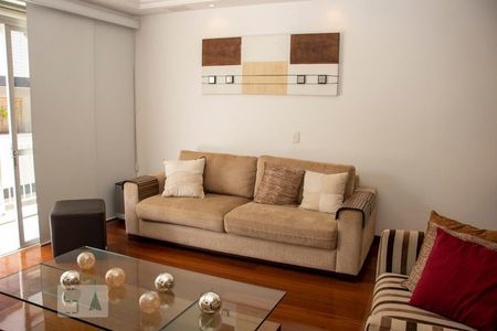 Sala de apartamento para alugar com 3 quartos, 134m² em Barra da Tijuca, Rio de Janeiro