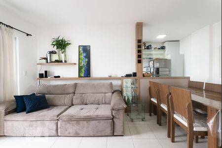 Sala de apartamento para alugar com 2 quartos, 60m² em Barreiros, São José