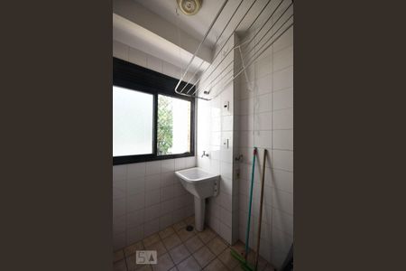 Área de Serviço de apartamento para alugar com 2 quartos, 70m² em Vila Andrade, São Paulo