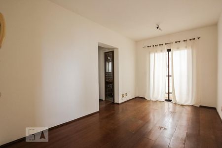 Sala de apartamento para alugar com 1 quarto, 59m² em Ponte Preta, Campinas