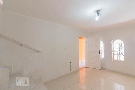 Casa para alugar com 125m², 3 quartos e 2 vagasSala