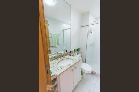 Banheiro Social de apartamento à venda com 3 quartos, 73m² em Jacarepaguá, Rio de Janeiro