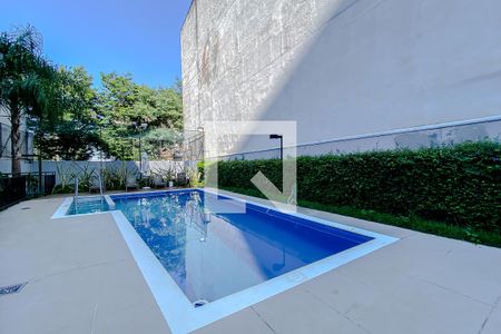 Studio à venda com 28m², 1 quarto e sem vaga Studio à venda com 28m², 1 quarto e sem vagaÁrea comum - Piscina