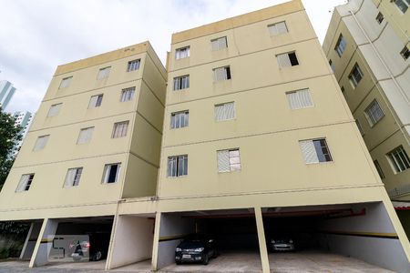Apartamento para alugar com 65m², 2 quartos e 1 vagaFachada do bloco