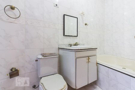 Casa para alugar com 180m², 3 quartos e 2 vagasBanheiro Suite