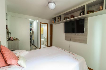 Apartamento para alugar com 77m², 2 quartos e 1 vaga