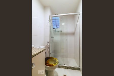 Apartamento para alugar com 77m², 2 quartos e 1 vaga