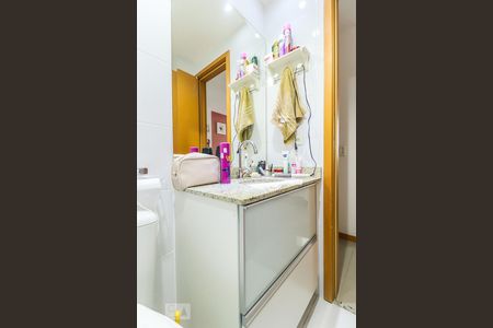 Apartamento para alugar com 77m², 2 quartos e 1 vaga