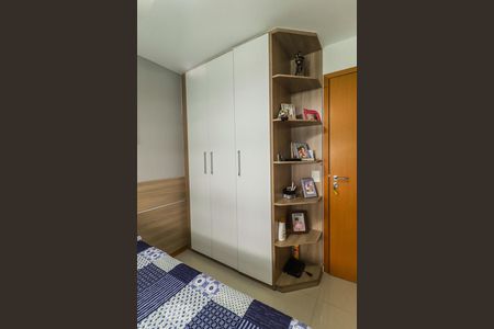 Apartamento para alugar com 77m², 2 quartos e 1 vaga
