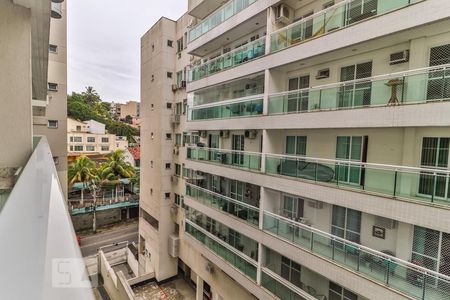 Apartamento para alugar com 77m², 2 quartos e 1 vaga