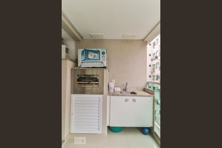 Apartamento para alugar com 77m², 2 quartos e 1 vaga