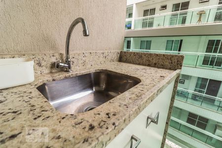 Apartamento para alugar com 77m², 2 quartos e 1 vaga