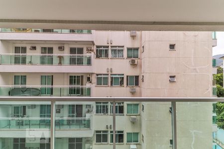 Apartamento para alugar com 77m², 2 quartos e 1 vaga