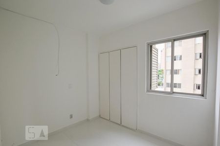 Quarto 1 de apartamento para alugar com 2 quartos, 74m² em Cambuí, Campinas