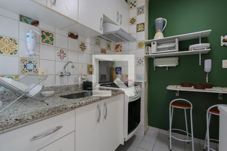 Apartamento à venda com 55m², 2 quartos e 1 vaga Apartamento à venda com 55m², 2 quartos e 1 vagaCozinha