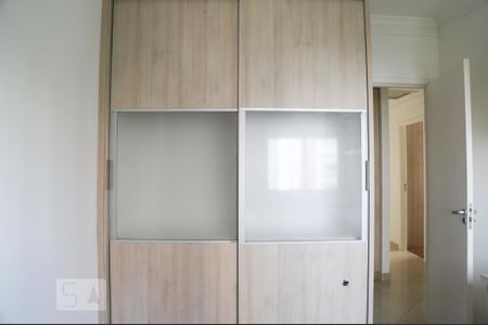 Apartamento à venda com 113m², 3 quartos e 2 vagas Apartamento à venda com 113m², 3 quartos e 2 vagasQuarto 2