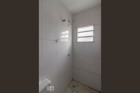 Banheiro de kitnet/studio para alugar com 1 quarto, 35m² em Cangaíba, São Paulo