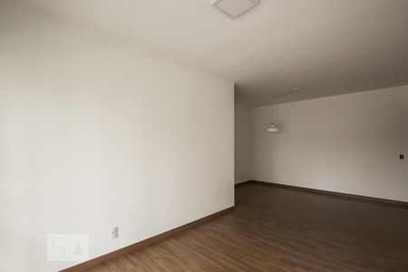 Sacada de apartamento para alugar com 2 quartos, 75m² em Cambuí, Campinas