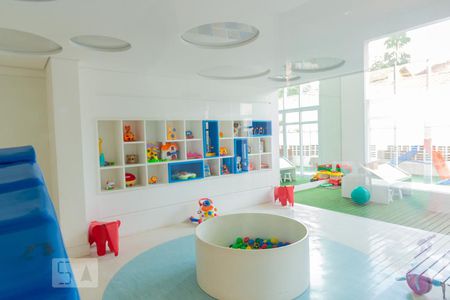 Apartamento à venda com 66m², 2 quartos e 1 vagaÁrea comum