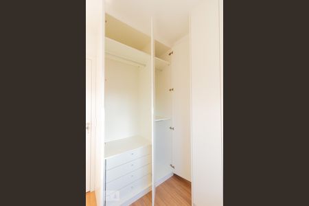 Apartamento à venda com 66m², 2 quartos e 1 vagaQuarto