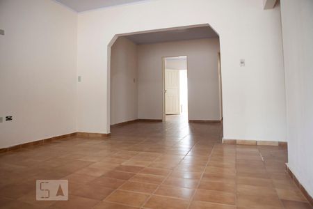 Casa para alugar com 153m², 3 quartos e 2 vagasSala