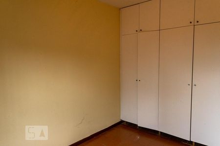 Casa à venda com 240m², 5 quartos e 3 vagasQuarto 4