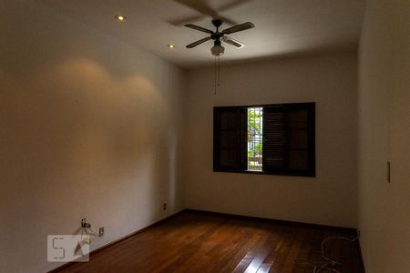 Quarto 1 de casa à venda com 5 quartos, 240m² em Água Branca, São Paulo