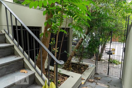 Casa à venda com 240m², 5 quartos e 3 vagasEntrada