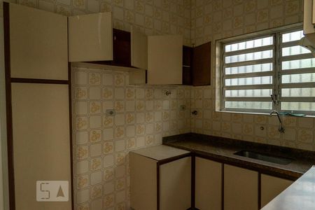 Casa à venda com 240m², 5 quartos e 3 vagasCozinha