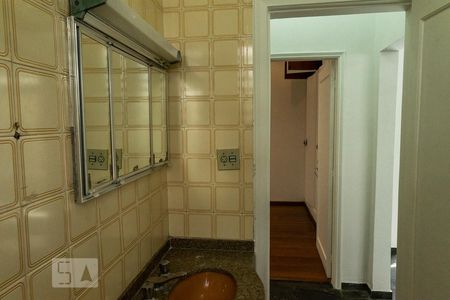 Casa à venda com 240m², 5 quartos e 3 vagasBanheiro 2