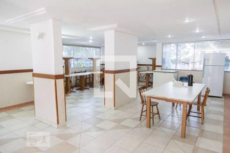 Apartamento para alugar com 55m², 2 quartos e 1 vaga Apartamento para alugar com 55m², 2 quartos e 1 vagaSalao de festa