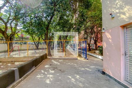 Apartamento para alugar com 55m², 2 quartos e 1 vaga Apartamento para alugar com 55m², 2 quartos e 1 vagaÁrea Comum - Playground