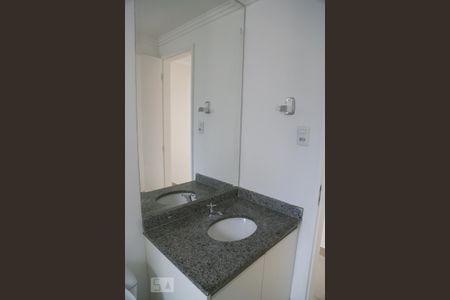 Apartamento à venda com 58m², 2 quartos e 1 vaga Apartamento à venda com 58m², 2 quartos e 1 vagaBanheiro