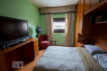 Suíte de casa para alugar com 3 quartos, 169m² em Parque São Domingos, São Paulo