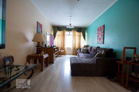 Sala  de casa para alugar com 3 quartos, 169m² em Parque São Domingos, São Paulo