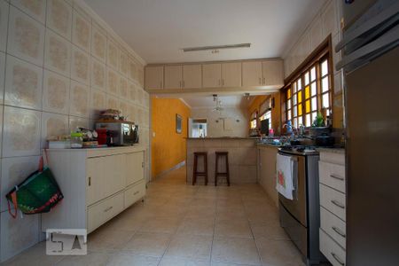 Casa para alugar com 169m², 3 quartos e 2 vagasCozinha 