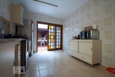 Casa para alugar com 169m², 3 quartos e 2 vagasCozinha 