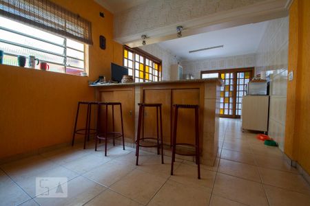 Casa para alugar com 169m², 3 quartos e 2 vagasCozinha 