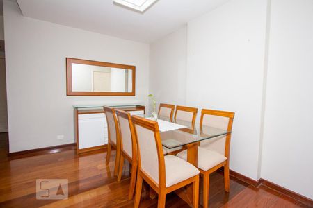 Sala de apartamento para alugar com 2 quartos, 80m² em Jardim Botânico, Rio de Janeiro