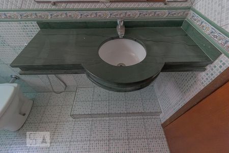 Banheiro de apartamento para alugar com 2 quartos, 99m² em Nova Suíssa, Belo Horizonte