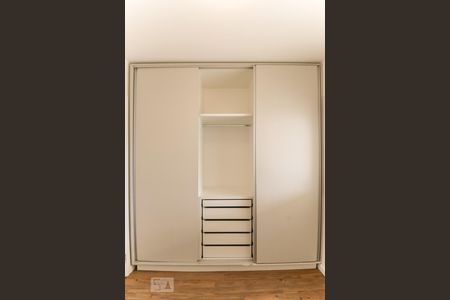 Apartamento à venda com 71m², 2 quartos e 2 vagasQuarto