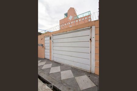 Casa de condomínio para alugar com 140m², 3 quartos e 2 vagasFachada