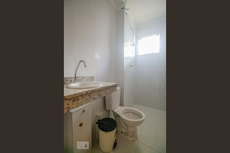 Banheiro de casa de condomínio para alugar com 1 quarto, 42m² em Vila Matilde, São Paulo