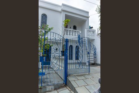 Fachada  de casa para alugar com 2 quartos, 75m² em Vila Monumento, São Paulo