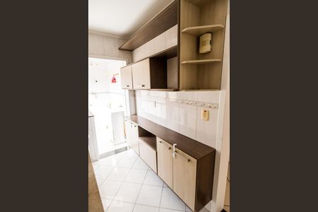 Cozinha de apartamento à venda com 2 quartos, 63m² em Higienópolis, Porto Alegre
