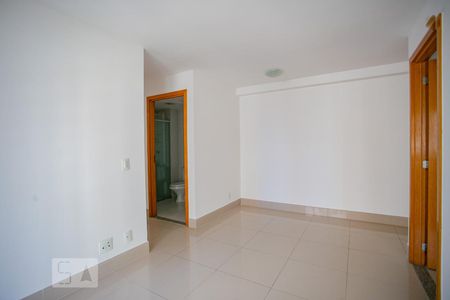 Sala de apartamento para alugar com 2 quartos, 61m² em Samambaia Sul (samambaia), Brasília